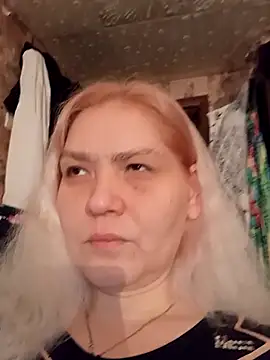 Minna Jeannie online show from November 10, 2025, 2:43 am