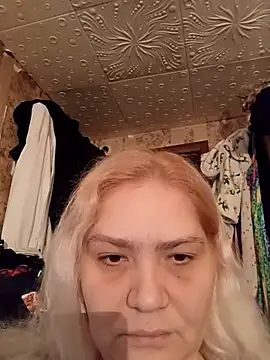 Minna Jeannie online show from November 17, 2025, 2:06 am