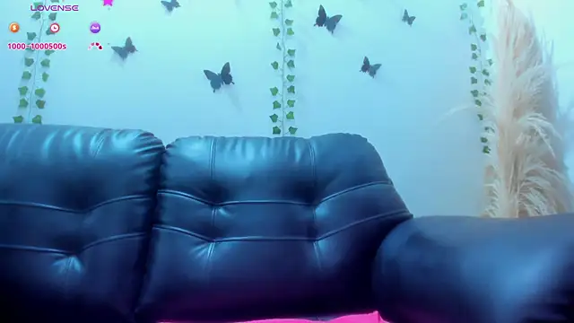 Amani Bakir online show from December 18, 2025, 12:55 pm