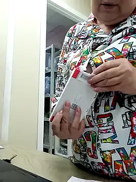 Snapshot of FantasyMichelle chatting on December 27, 2024, 12:12 pm FantasyMichelle online show from December 27, 2024, 12:12 pm