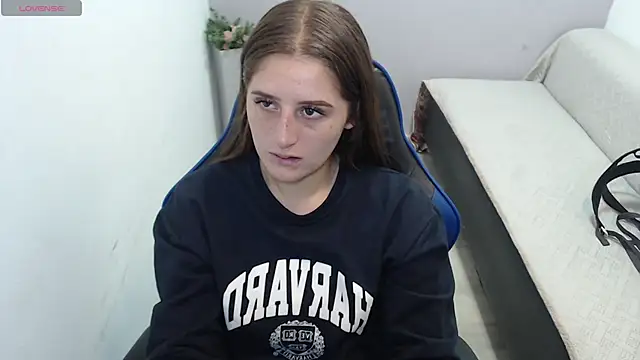 valerie diaz1 online show from November 8, 2025, 2:17 pm