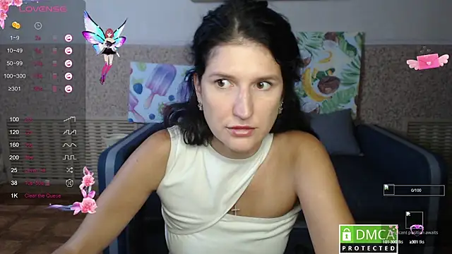 Snapshot of Alianna_Solo_Kisses chatting on September 10, 2025, 5:29 am Alianna Solo Kisses online show from September 10, 2025, 5:29 am