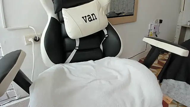 Valerioe online show from March 22, 2025, 5:20 pm