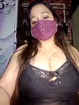 albelasummi702 online show from February 27, 2026, 2:44 am