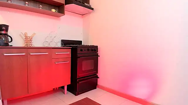 Snapshot of Lizzie_Williams_ chatting on October 28, 2025, 3:21 am Lizzie Williams online show from October 28, 2025, 3:21 am