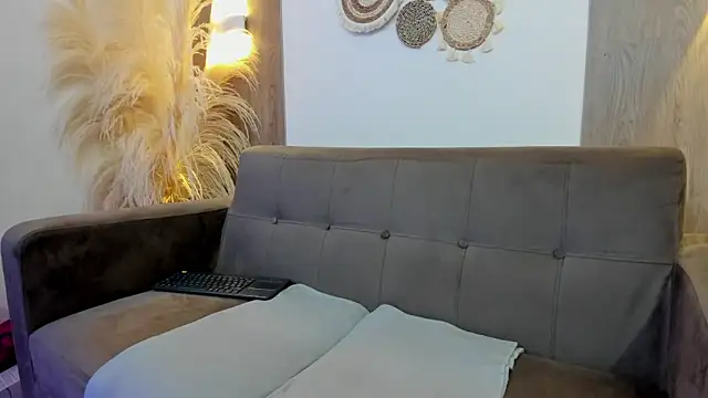 Snapshot of Lizzie_Williams_ chatting on November 30, 2025, 3:21 am Lizzie Williams online show from November 30, 2025, 3:21 am