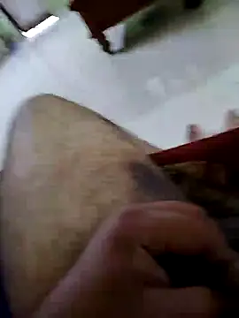 Snapshot of SplitPrestige19 chatting on December 21, 2025, 8:43 am SplitPrestige19 online show from December 21, 2025, 8:43 am