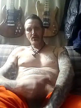 2Hot2gether69 online show from March 6, 2025, 9:14 am