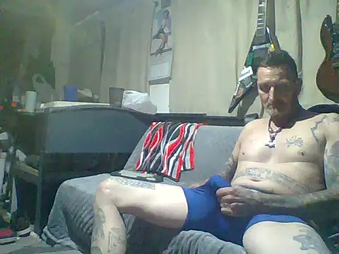 2Hot2gether69 online show from October 28, 2025, 1:47 pm