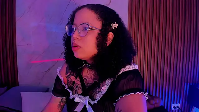 Emiilycollins online show from October 26, 2025, 2:50 am