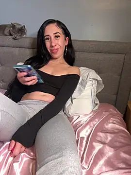 Snapshot of petitebarbiexxx chatting on October 1, 2025, 5:24 am petitebarbiexxx online show from October 1, 2025, 5:24 am