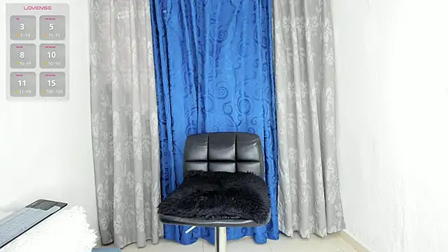 Snapshot of Alannis_Blue1 chatting on June 18, 2026, 5:50 pm Alannis Blue1 online show from June 18, 2026, 5:50 pm