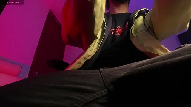 s sven03 online show from December 19, 2025, 11:12 pm