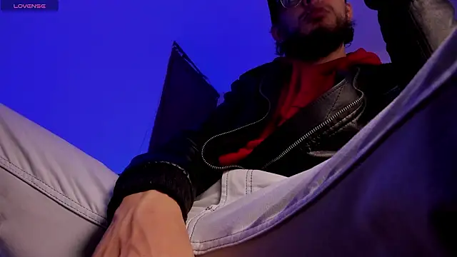 s sven03 online show from February 10, 2026, 2:48 am