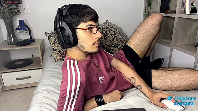 Snapshot of ilytheo chatting on February 25, 2025, 2:47 am ilytheo online show from February 25, 2025, 2:47 am