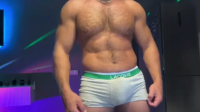 KarlosRichi online show from November 7, 2025, 3:34 pm