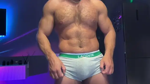 KarlosRichi online show from November 18, 2025, 4:17 am