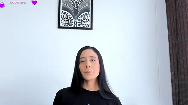 VeronicaTonu online show from February 14, 2026, 2:03 pm