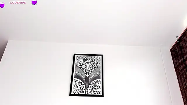 VeronicaTonu online show from March 5, 2026, 2:13 pm