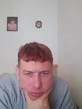 Snapshot of Olandese2682@xh chatting on April 29, 2026, 7:56 am Olandese2682xh online show from April 29, 2026, 7:56 am