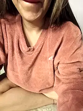 Snapshot of Jessicca_Cum chatting on December 10, 2024, 12:50 am Jessicca Cum online show from December 10, 2024, 12:50 am