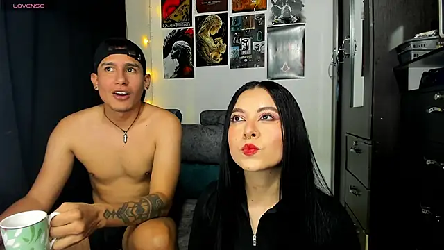 ethan chloeee online show from March 19, 2026, 4:05 am