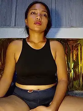 Snapshot of prettybella4u chatting on May 30, 2026, 2:25 pm prettybella4u online show from May 30, 2026, 2:25 pm