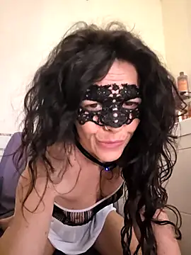 Snapshot of EmySkinny85 chatting on May 6, 2026, 9:58 am EmySkinny85 online show from May 6, 2026, 9:58 am