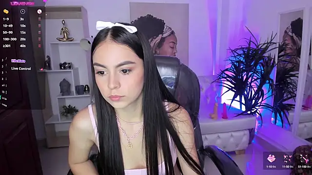 Aleejaa   online show from February 6, 2025, 2:26 pm