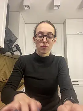 MartiniiSelenna online show from November 1, 2025, 6:37 am