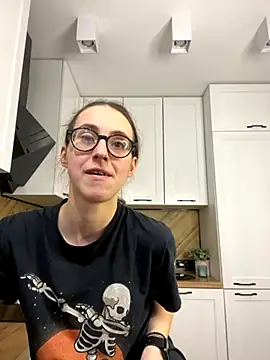 MartiniiSelenna online show from November 13, 2025, 6:45 am