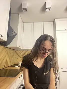 MartiniiSelenna online show from November 22, 2025, 6:56 am