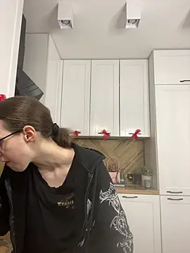 MartiniiSelenna online show from February 1, 2026, 6:45 am