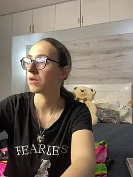 MartiniiSelenna online show from June 11, 2026, 5:49 am