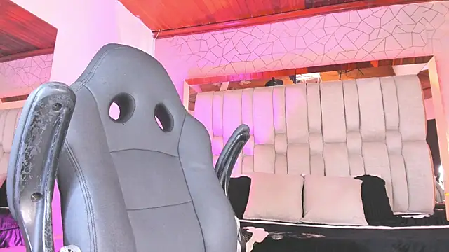 Snapshot of AngelineHeet chatting on January 18, 2025, 6:45 am AngelineHeet online show from January 18, 2025, 6:45 am