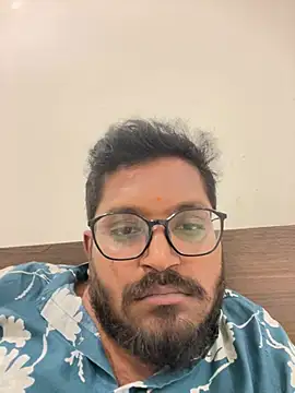 Snapshot of Yours_Teluguboii chatting on February 14, 2026, 11:07 am Yours Teluguboii online show from February 14, 2026, 11:07 am