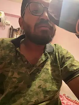 Snapshot of Yours_Teluguboii chatting on February 17, 2026, 5:48 am Yours Teluguboii online show from February 17, 2026, 5:48 am