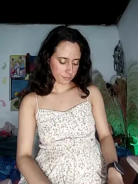 Snapshot of lovely_kitt chatting on April 22, 2026, 2:25 am lovely kitt online show from April 22, 2026, 2:25 am