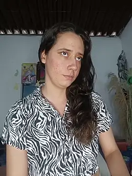 Snapshot of lovely_kitt chatting on May 17, 2026, 6:37 pm lovely kitt online show from May 17, 2026, 6:37 pm
