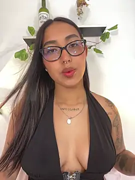 Snapshot of melanieecox chatting on June 1, 2026, 4:09 pm melanieecox online show from June 1, 2026, 4:09 pm
