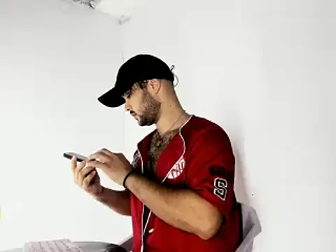 Sebas-hott online show from October 17, 2025, 10:23 pm