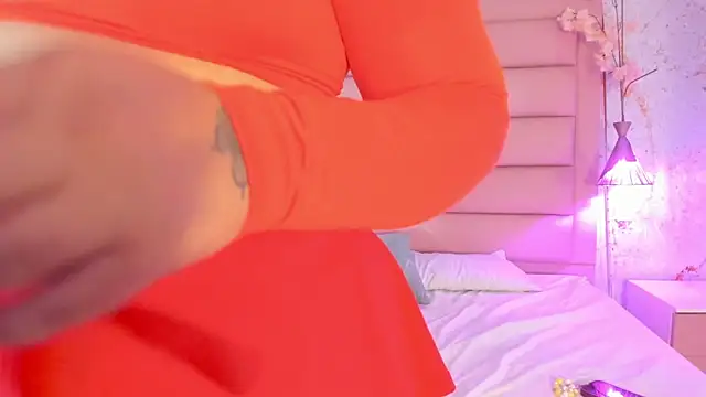 sabrinamilani online show from December 16, 2025, 3:11 am