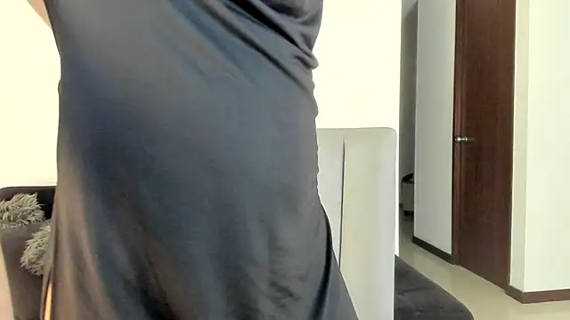 angelturned001 online show from March 21, 2025, 2:50 am