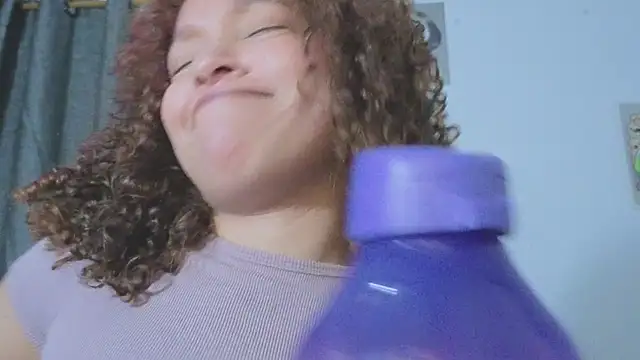 Ada gales  online show from February 8, 2026, 3:54 am