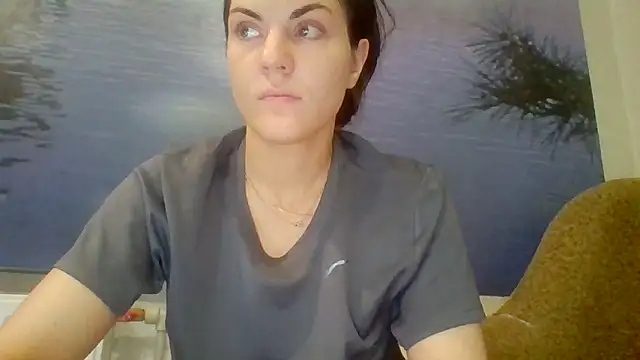 Snapshot of AliceTailor chatting on October 30, 2025, 10:49 am AliceTailor online show from October 30, 2025, 10:49 am