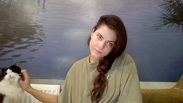 Snapshot of AliceTailor chatting on November 6, 2025, 5:52 am AliceTailor online show from November 6, 2025, 5:52 am