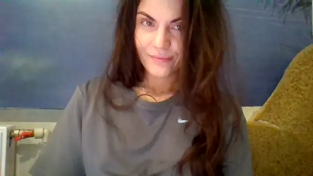 Snapshot of AliceTailor chatting on November 14, 2025, 4:44 am AliceTailor online show from November 14, 2025, 4:44 am