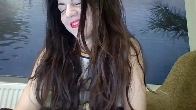 Snapshot of AliceTailor chatting on November 17, 2025, 10:15 pm AliceTailor online show from November 17, 2025, 10:15 pm