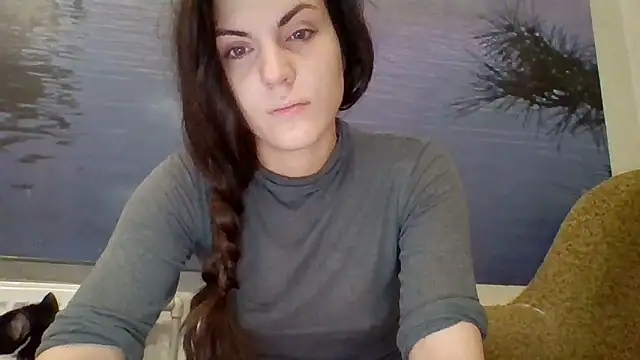 Snapshot of AliceTailor chatting on November 23, 2025, 10:37 am AliceTailor online show from November 23, 2025, 10:37 am