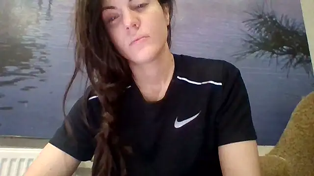 Snapshot of AliceTailor chatting on November 24, 2025, 2:39 pm AliceTailor online show from November 24, 2025, 2:39 pm